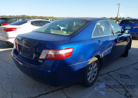 2007 Toyota Camry Hybrid z USA, uszkodzony, nr VIN JTNBB46K873010735
